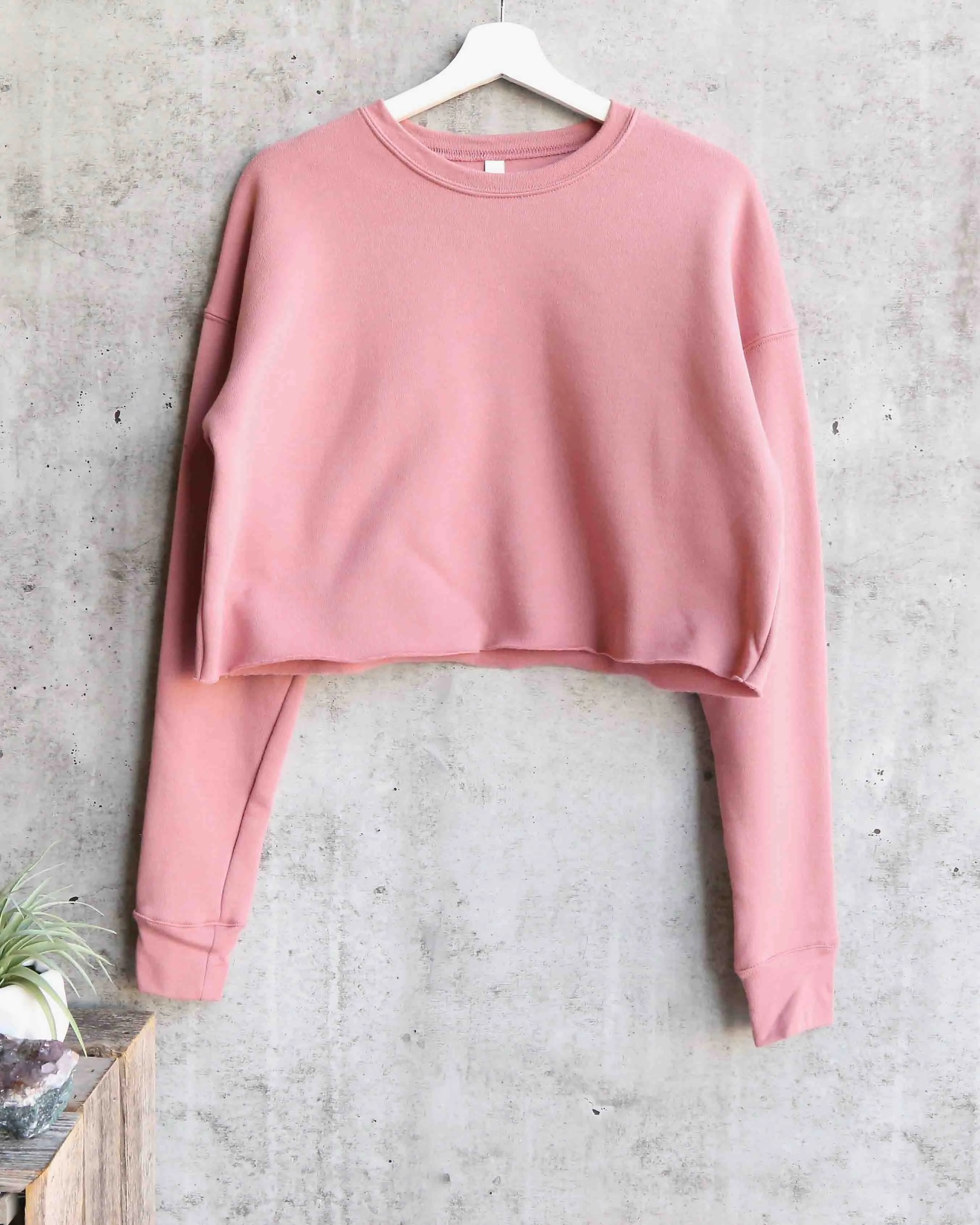 Distracted - Women's Cropped Crew Fleece Sweater in Mauve